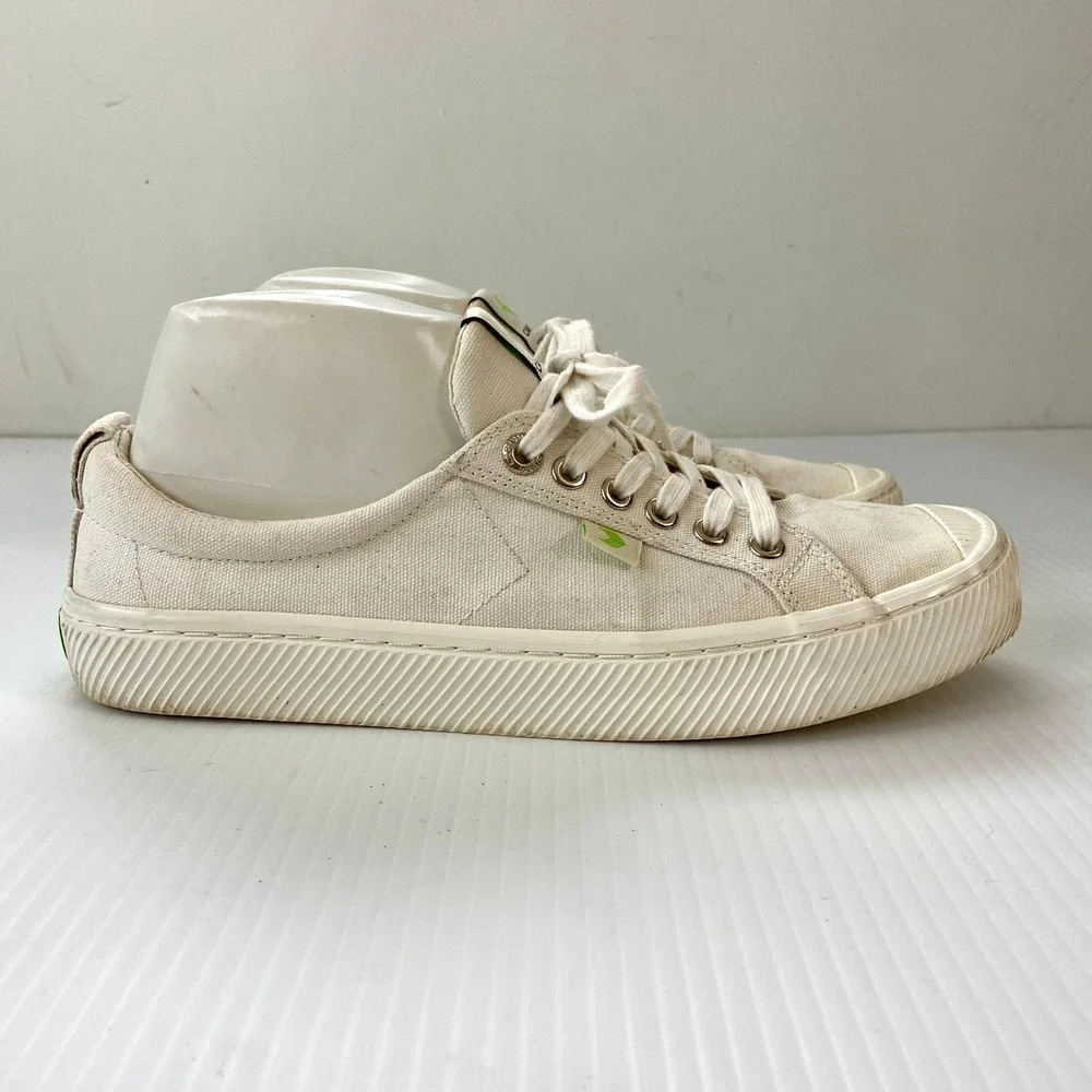 Cariuma OCA Low Off White Canvas‎ Low Top Lace Up Sneakers Womens 10